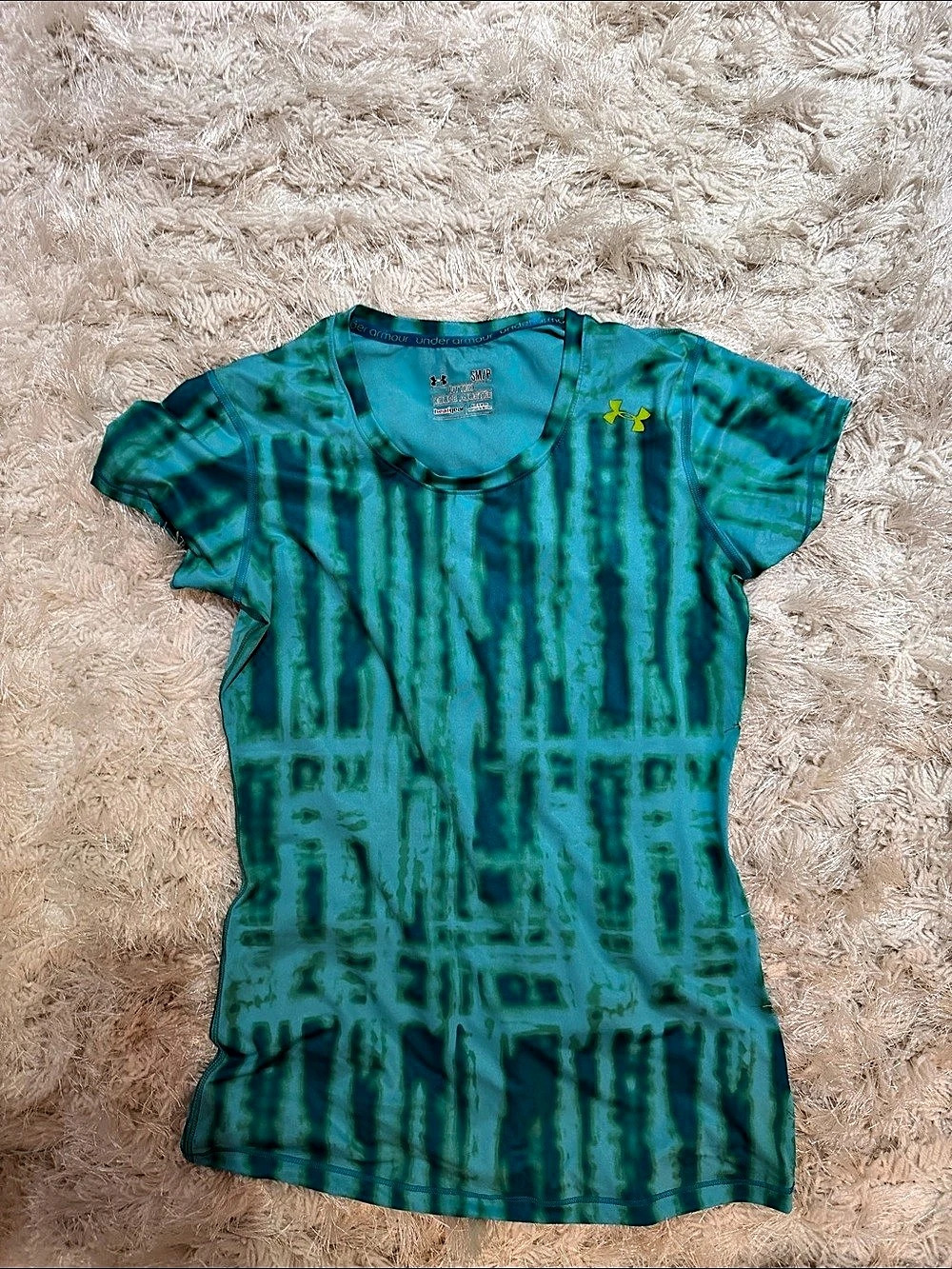 Under Armour HeatGear Fitted Short Sleeve Tee in Green & Blue